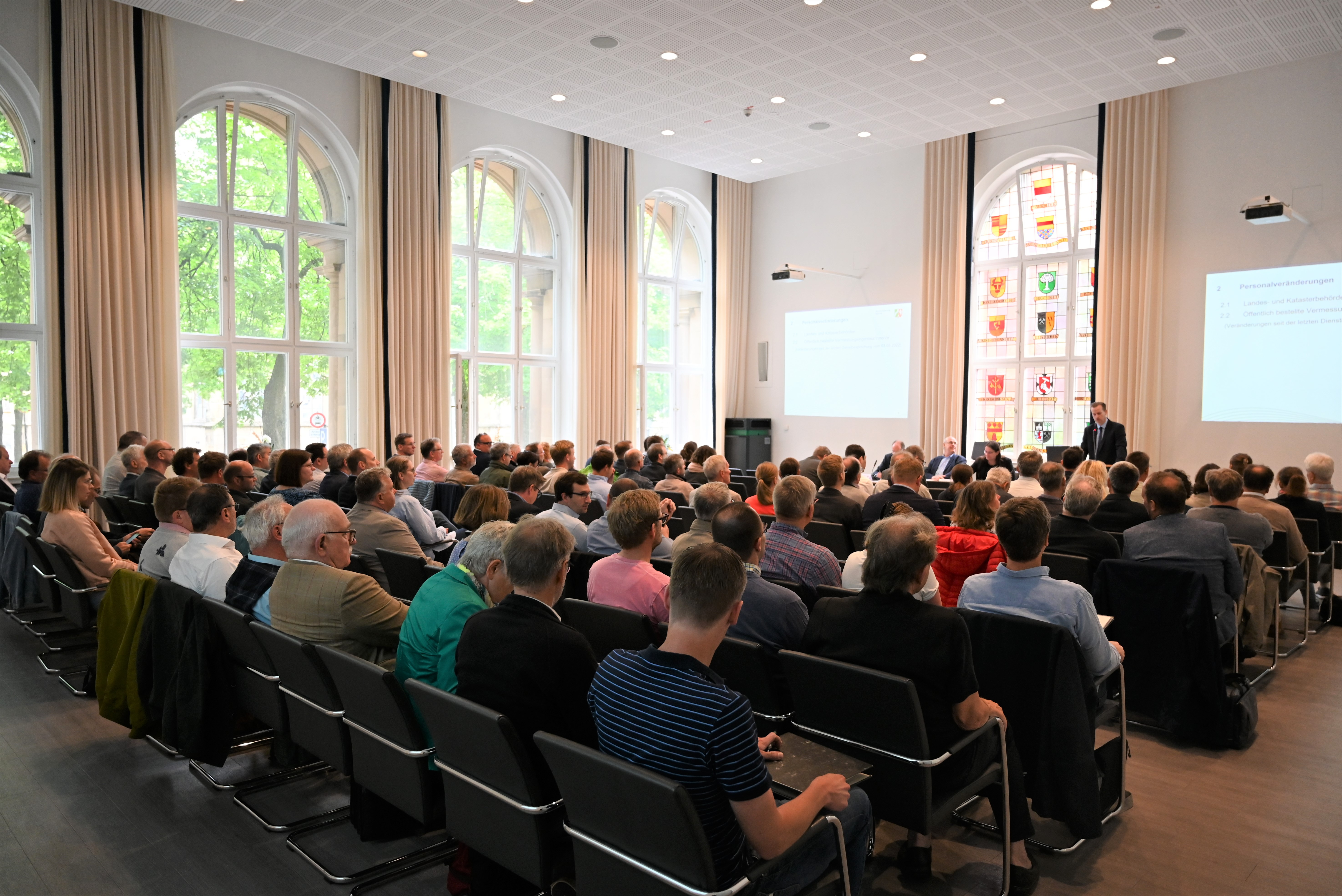 besprechung_landesvermessung_2_original.jpg